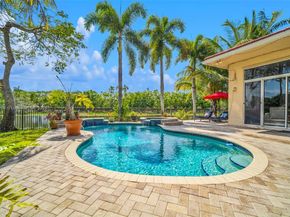 3739 Oak Ridge Cir, Weston FL 33331
