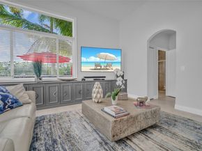 3739 Oak Ridge Cir, Weston FL 33331