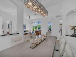 3739 Oak Ridge Cir, Weston FL 33331