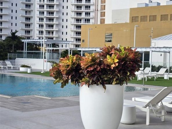 770 Claughton Island Dr 2108, Miami FL 33131