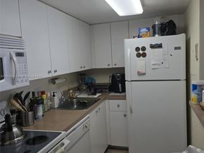 770 Claughton Island Dr 2108, Miami FL 33131