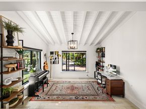 251 E Shore Dr E, Miami FL 33133
