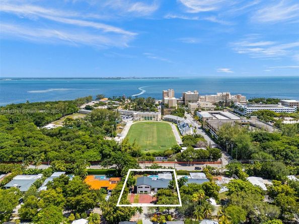 251 E Shore Dr E, Miami FL 33133