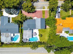 251 E Shore Dr E, Miami FL 33133