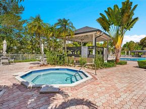 7785 SW 86th St E414, Miami FL 33143