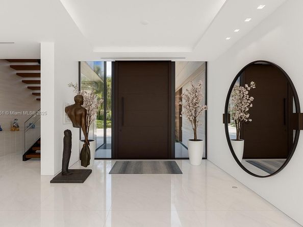 Undisclosed Address #A11866151, Miami FL 33137
