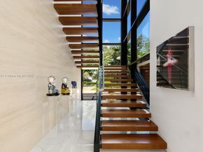 Undisclosed Address #A11866151, Miami FL 33137