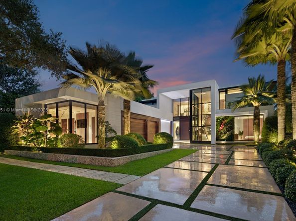 Undisclosed Address #A11866151, Miami FL 33137