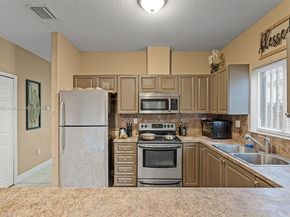 211 SW 15th Ter, Homestead FL 33030