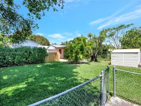 2725 SW 82nd Ave, Miami FL 33155