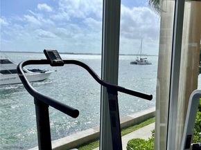 770 Claughton Island Dr 1405, Miami FL 33131