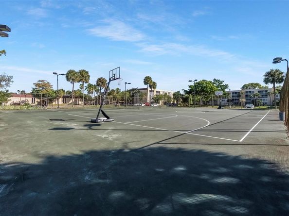 3141 NW 47th Ter 118, Lauderdale Lakes FL 33319