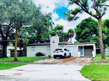 139 SW 21st Way