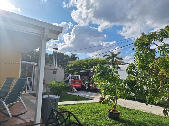 3001 NW 3rd St, Miami FL 33125