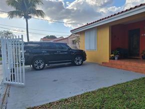 3001 NW 3rd St, Miami FL 33125