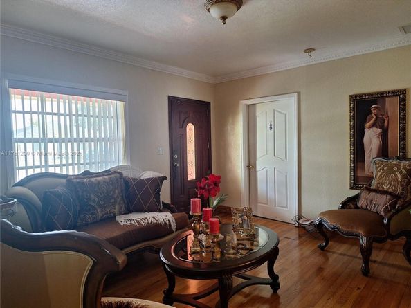 3001 NW 3rd St, Miami FL 33125