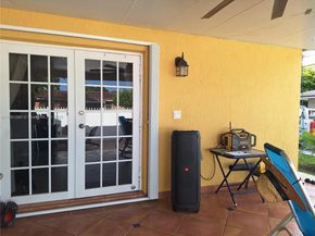 3001 NW 3rd St, Miami FL 33125