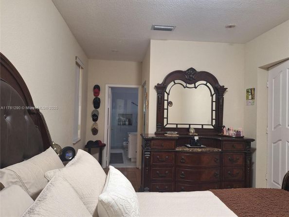 3001 NW 3rd St, Miami FL 33125