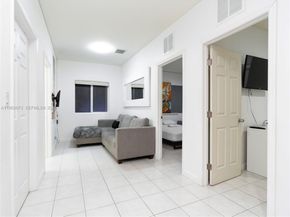 1922 Garfield St, Hollywood FL 33020