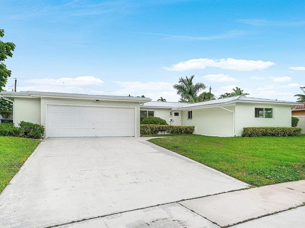311 NE 23RD Way, Boca Raton FL 33431