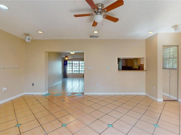 6051 SW 110th Ave, Miami FL 33173