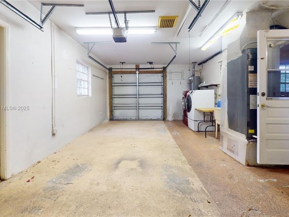 6051 SW 110th Ave, Miami FL 33173