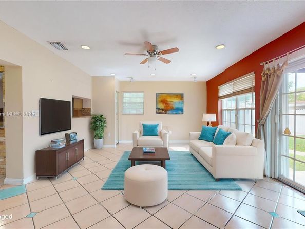 6051 SW 110th Ave, Miami FL 33173