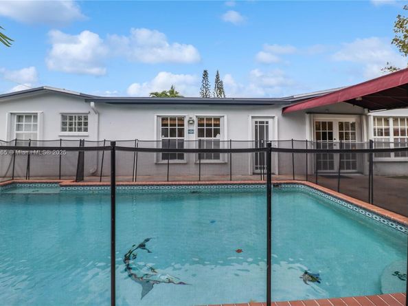 6051 SW 110th Ave, Miami FL 33173