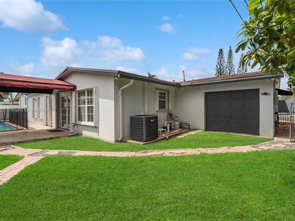 6051 SW 110th Ave, Miami FL 33173