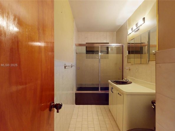 6051 SW 110th Ave, Miami FL 33173