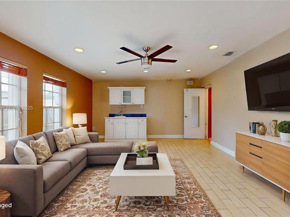 6051 SW 110th Ave, Miami FL 33173