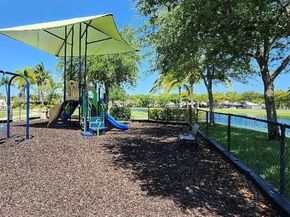 8884 SW 220th Ln, Cutler Bay FL 33190