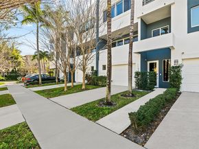 704 NE 5th St, Fort Lauderdale FL 33301