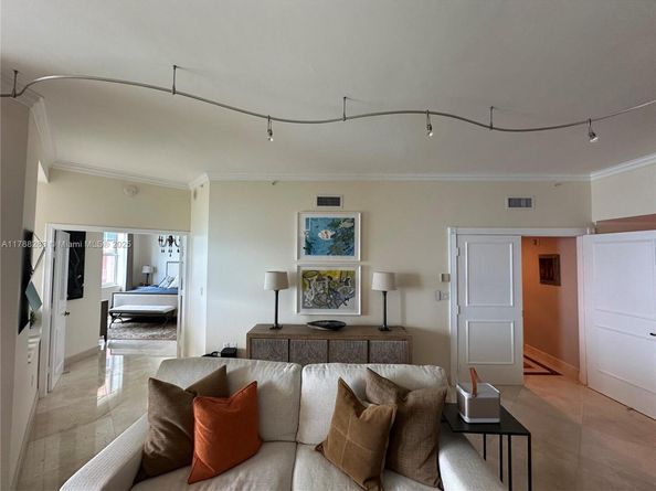 Undisclosed Address #A11788263, Fort Lauderdale FL 33305