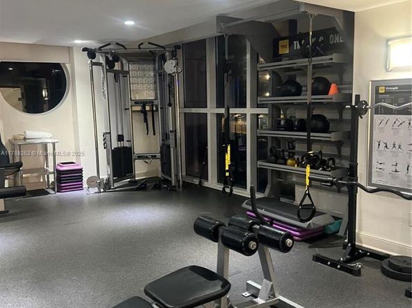 Undisclosed Address #A11788263, Fort Lauderdale FL 33305