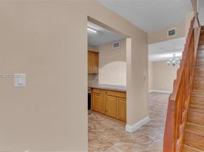 2780 W 76th St 203, Hialeah FL 33016