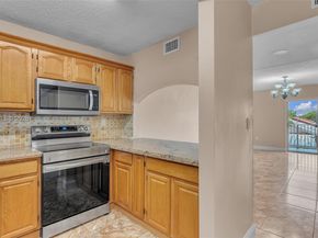 2780 W 76th St 203, Hialeah FL 33016
