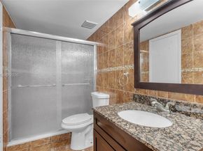 2780 W 76th St 203, Hialeah FL 33016