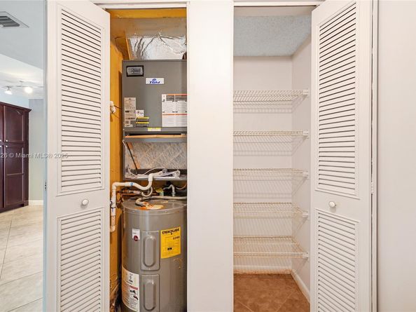 2206 S Cypress Bend Dr 801, Pompano Beach FL 33069