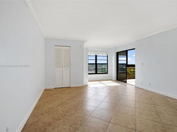 2206 S Cypress Bend Dr 801, Pompano Beach FL 33069