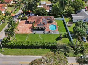 2 NE 160th St, Miami FL 33162