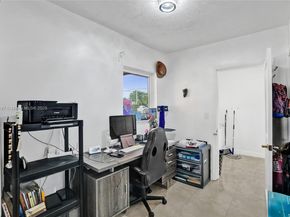 2 NE 160th St, Miami FL 33162