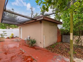 6770 SW 15th St, Miami FL 33144