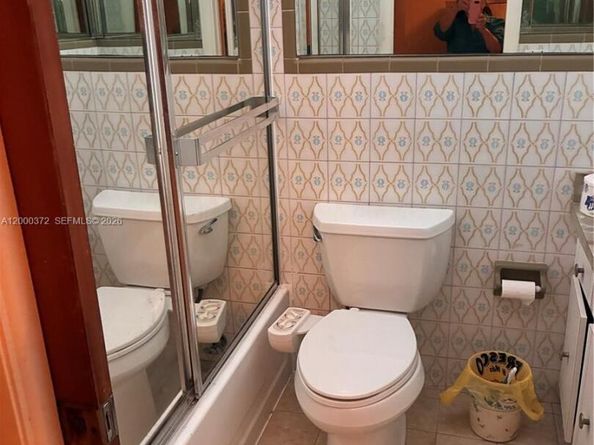 6770 SW 15th St, Miami FL 33144