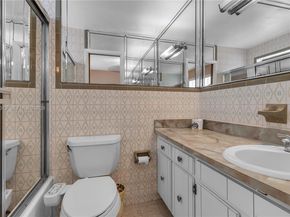 6770 SW 15th St, Miami FL 33144