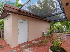 6770 SW 15th St, Miami FL 33144