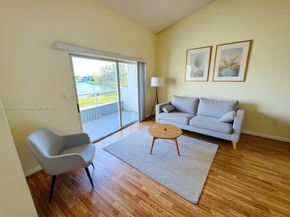 3453 NW 44th St 201, Oakland Park FL 33309