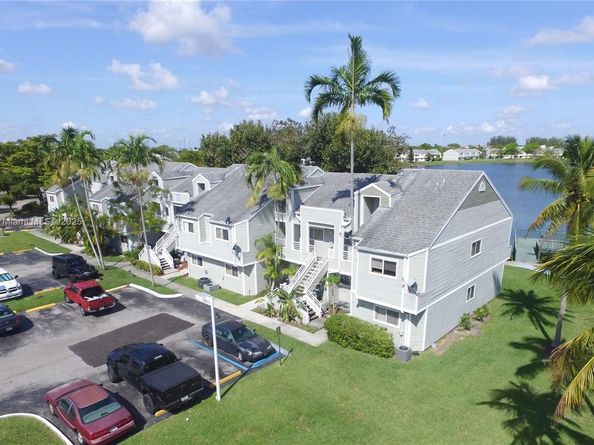 3453 NW 44th St 201, Oakland Park FL 33309