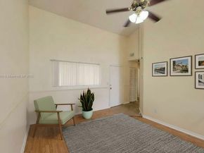 3453 NW 44th St 201, Oakland Park FL 33309