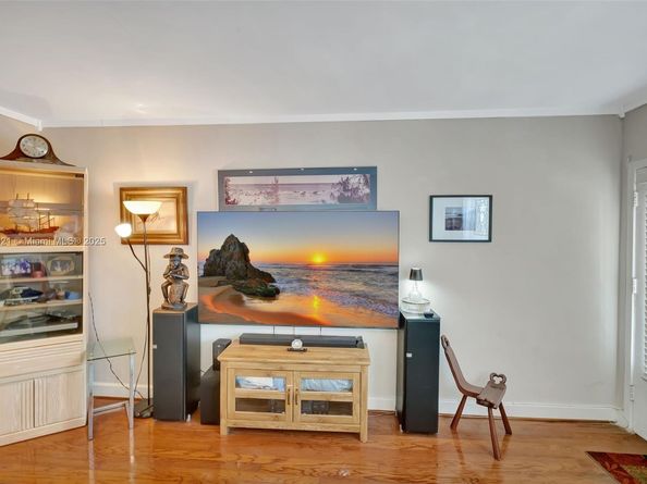 717 Espanola Way 210, Miami Beach FL 33139